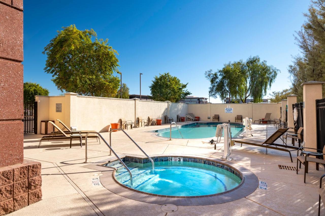 Courtyard Phoenix Chandler/Fashion Center Extérieur photo